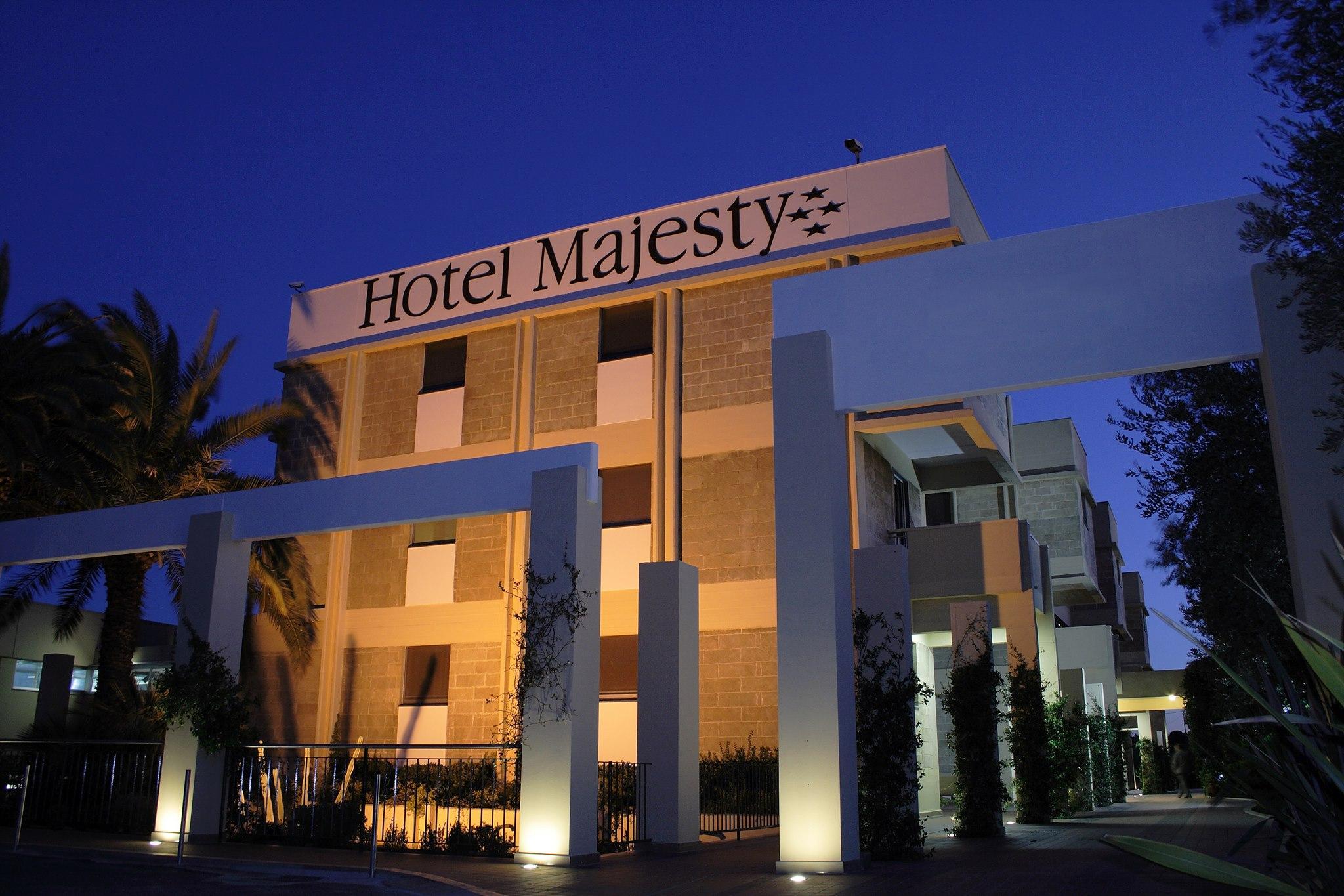 Hotel Majesty Барі Екстер'єр фото